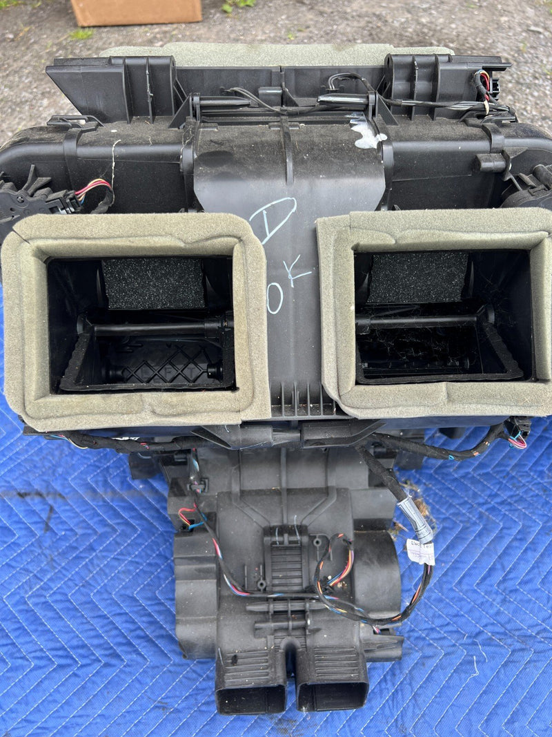 2011-2013 BMW X5 X5M E70 HVAC AC Air Box Heater Core Climate Blower OEM #2041EM