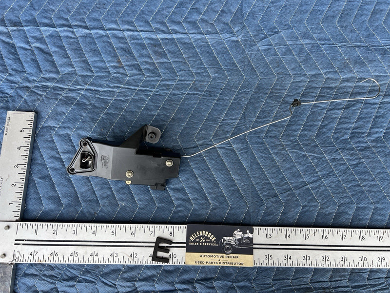 1993-1997 Volvo 850 850R Gas Fuel Door Lock Actuator Release 3509749 OEM #4472E