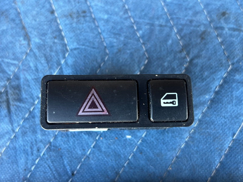 2002-2005 BMW 330xi 325xi E46 Central Lock Hazard Light Switch Dash OEM #4790EM