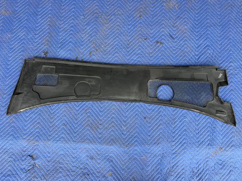 2005-2011 Audi A6 Firewall Engine Bay Cowl Cover Trim 4F1819447 OEM #3395EM