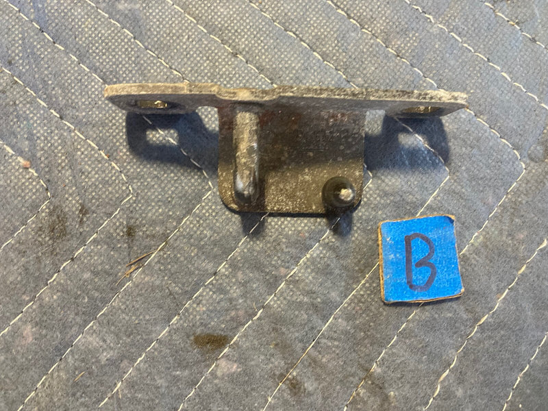 1988-1996 BMW E34 5 Series 525i 535i Trunk Deck Lid Latch Catch OEM #1986M