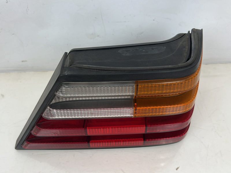 1986-1995 Mercedes-Benz 300D W124 Passenger Right Tail Light Lamp OEM #6058EM