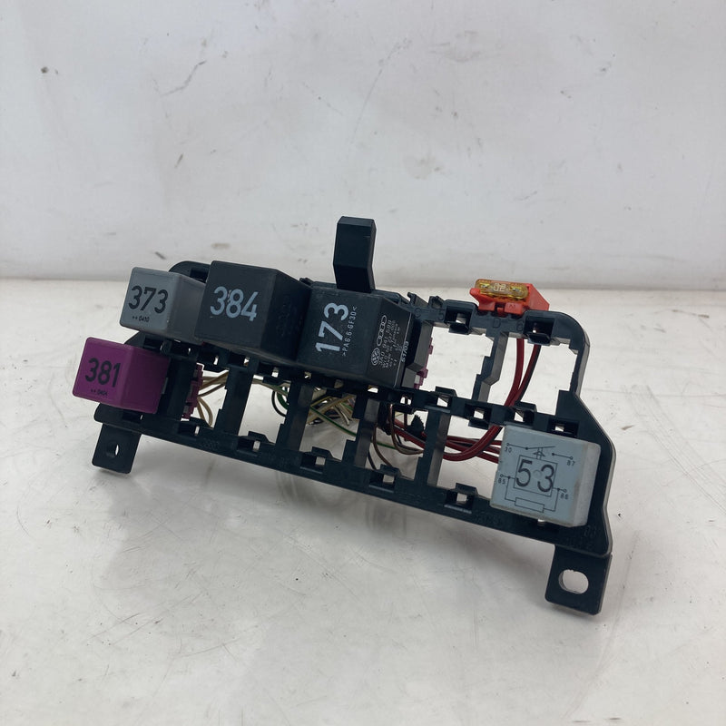 2001-2005 Volkswagen Passat Fuse Relay Box OEM #5533M