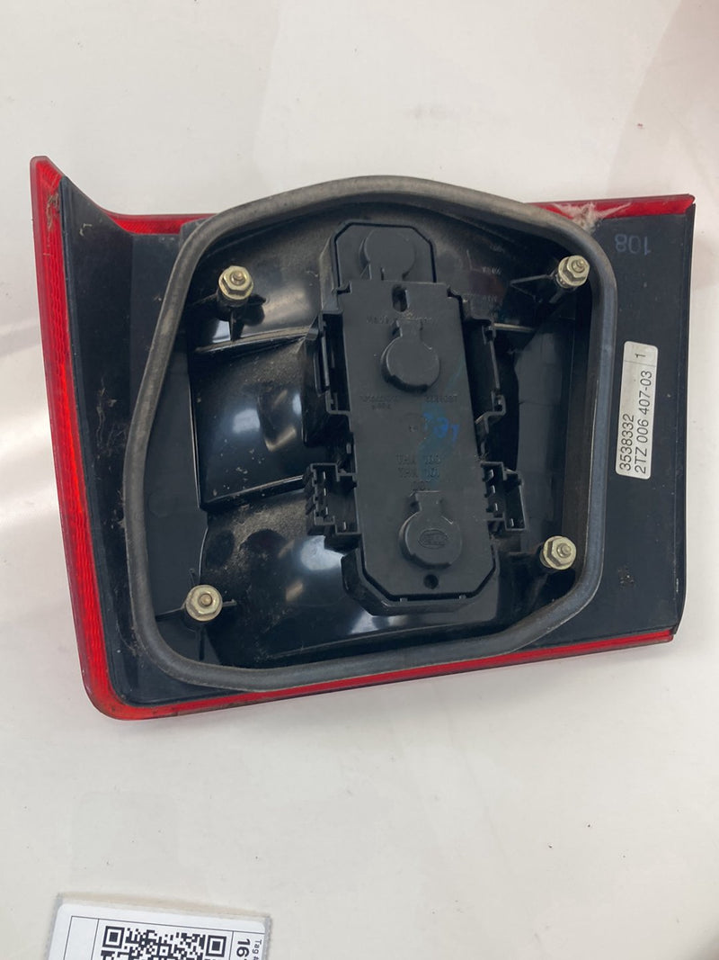 1992 Volvo 940 944 - Tail Light Pair PN: 3538332 3538333 3534260 3534259