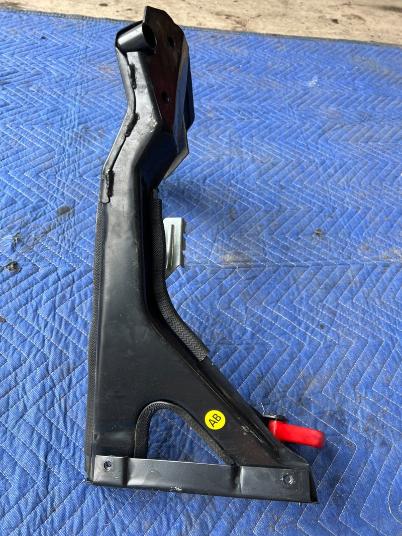1992-1995 Volvo 940 740 Steering Column Bracket & Hood Latch Release OEM #3270EM