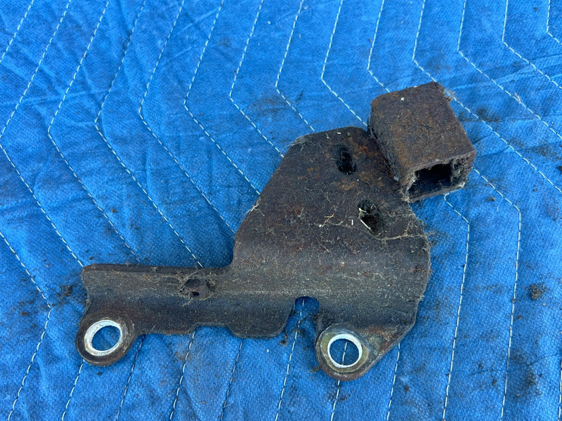 1986-1993 Volvo 240 244 Bell Housing Auto Transmission Line Bracket OEM #4295EM