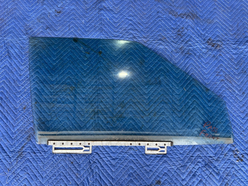 1989-1995 Volvo 740 940 Sedan Front Passenger RH Door Window Glass OEM #3854EM