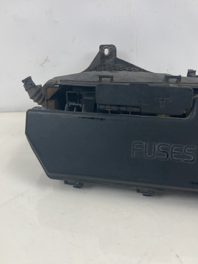 2005 Volvo XC90 I 275 Engine Fuse Box 9494210 9494211 OEM #4830M