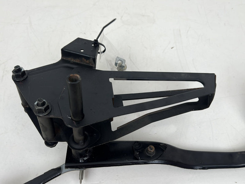 1993-1997 Volvo 850 Brake Pedal Box Lever Assembly 9128577 OEM