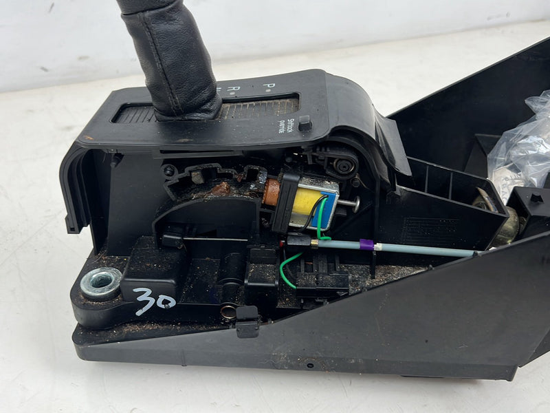 1993-1997 Volvo 850 Automatic Gear Shifter Assembly w/ Cables OEM