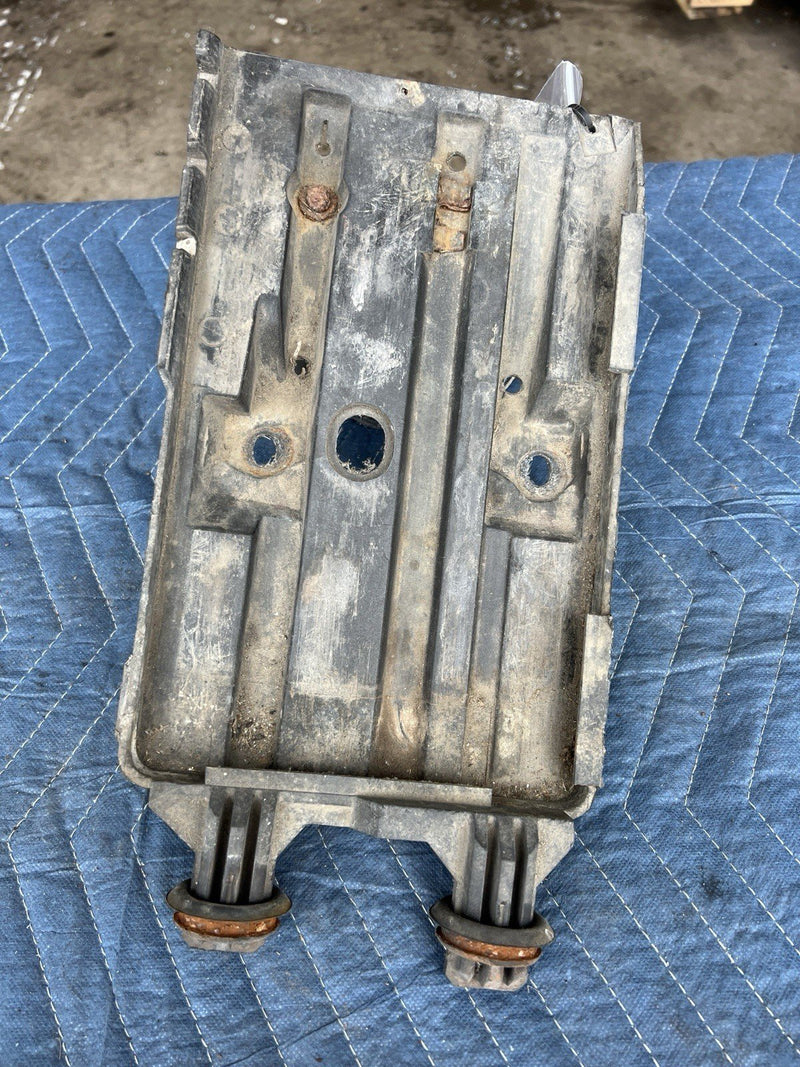 1993-1997 Volvo 850 850R Battery Bracket & Cruise Control Module OEM #4516E