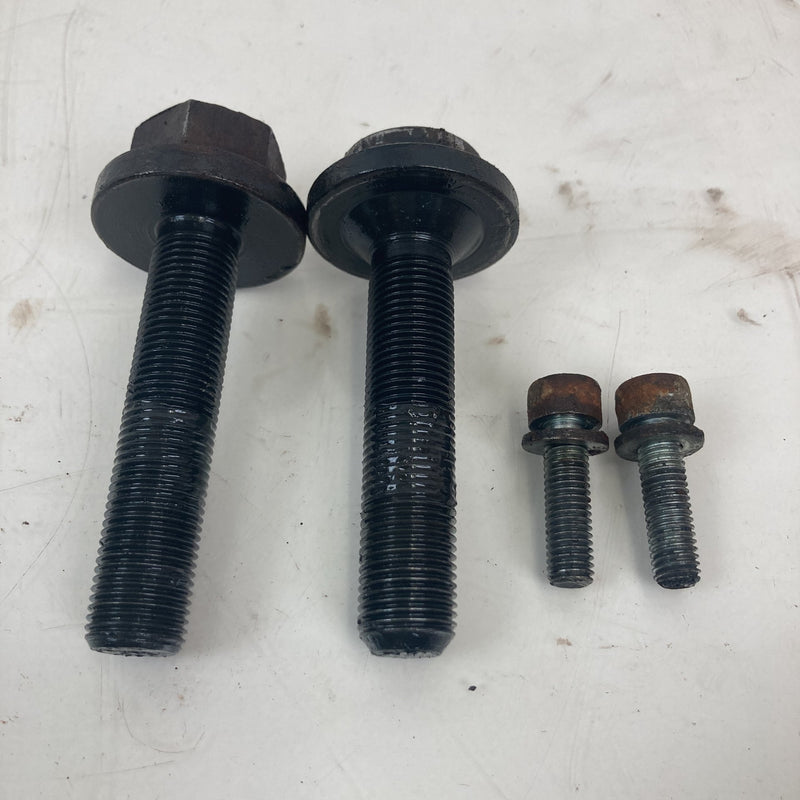 2001-2005 Volkswagen Passat Hardware CV Axle Bolts Manual OEM #5514M