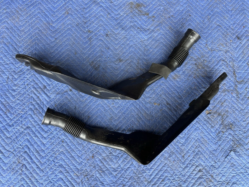 1993-1997 Volvo 850 850R Left & Right Lower HVAC Vent Tube Floor Ducts OE #4439E