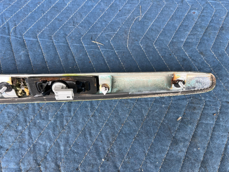 2002-2006  Toyota Camry Trunk Deck License Trim 76801-33061717 OEM #122DU