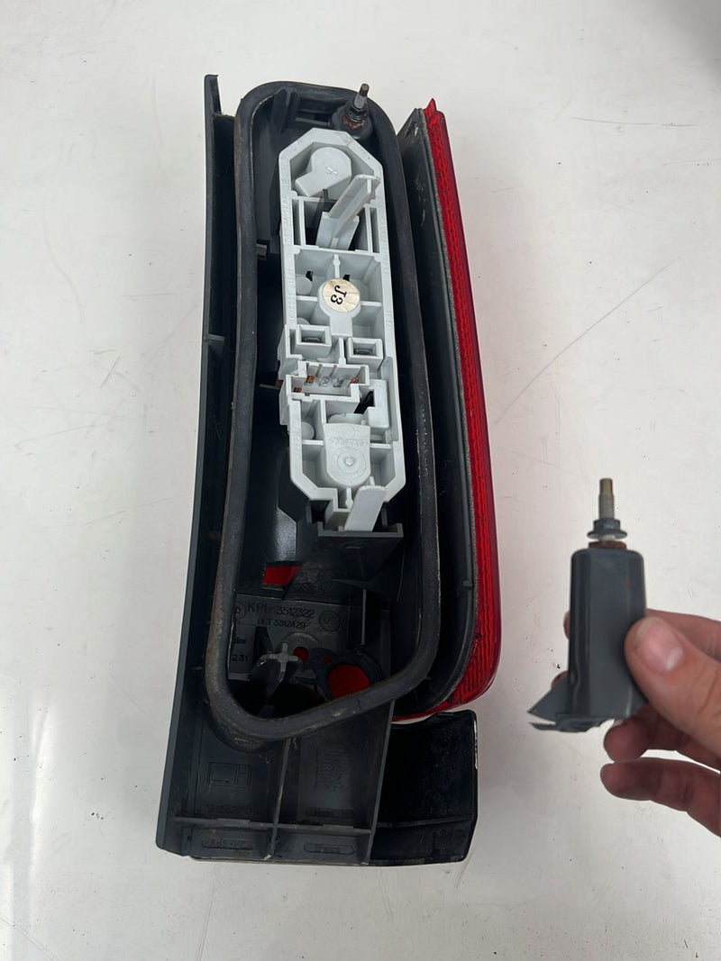 1998-2000 Volvo V70 S70 Upper Lower Tail Light Lamp Assembly Full Set OEM