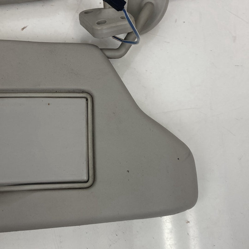 1999-2004 Land Rover Discovery II L550 Sun Visor Pair OEM #5070M