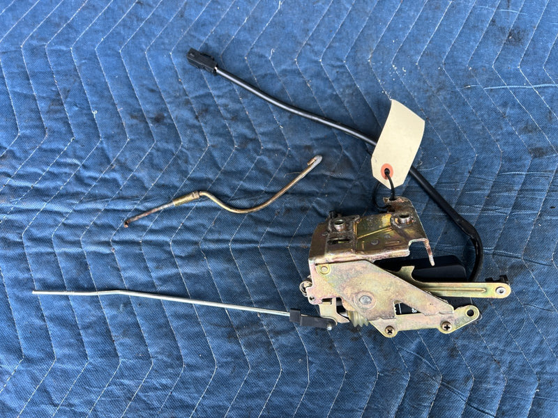 1989-1995 Volvo 740 940 Sedan Front Right RH Door Lock Actuator Latch OE #3843EM