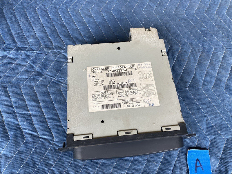 2001-2004 Chrysler 300M 4 Disc CD Auto Changer Player P04858522AF OEM #8MC