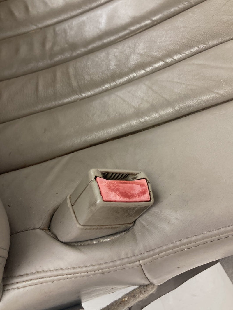 2002-2005 Lincoln Town Car Signature Seat Front Left Drivers Leather OEM #5230M