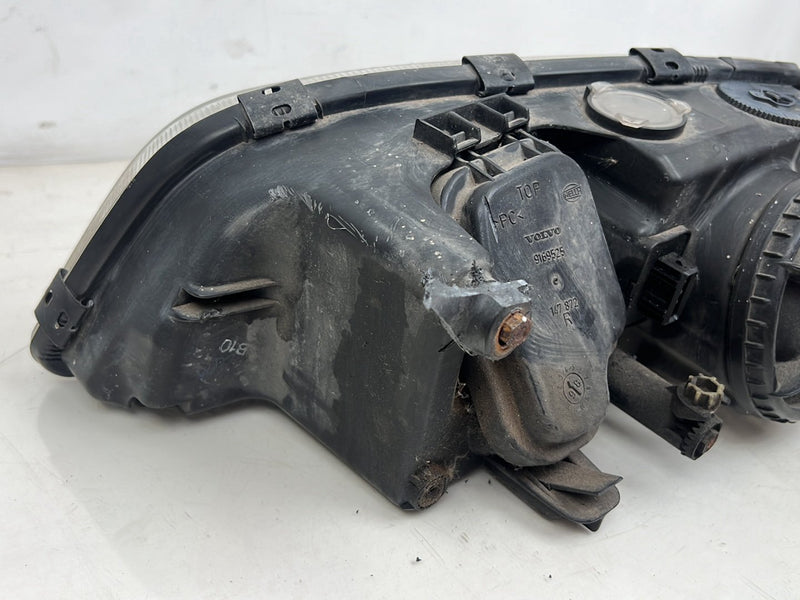 1998-2000 Volvo V70 S70 Front Left Right Headlight Lamp Pair OEM