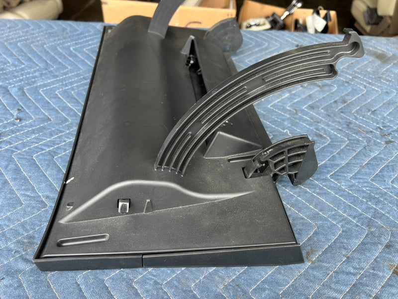 2008-2010 Nissan Rogue Glove Box Door Hatch Compartment Assembly OEM #2100CN