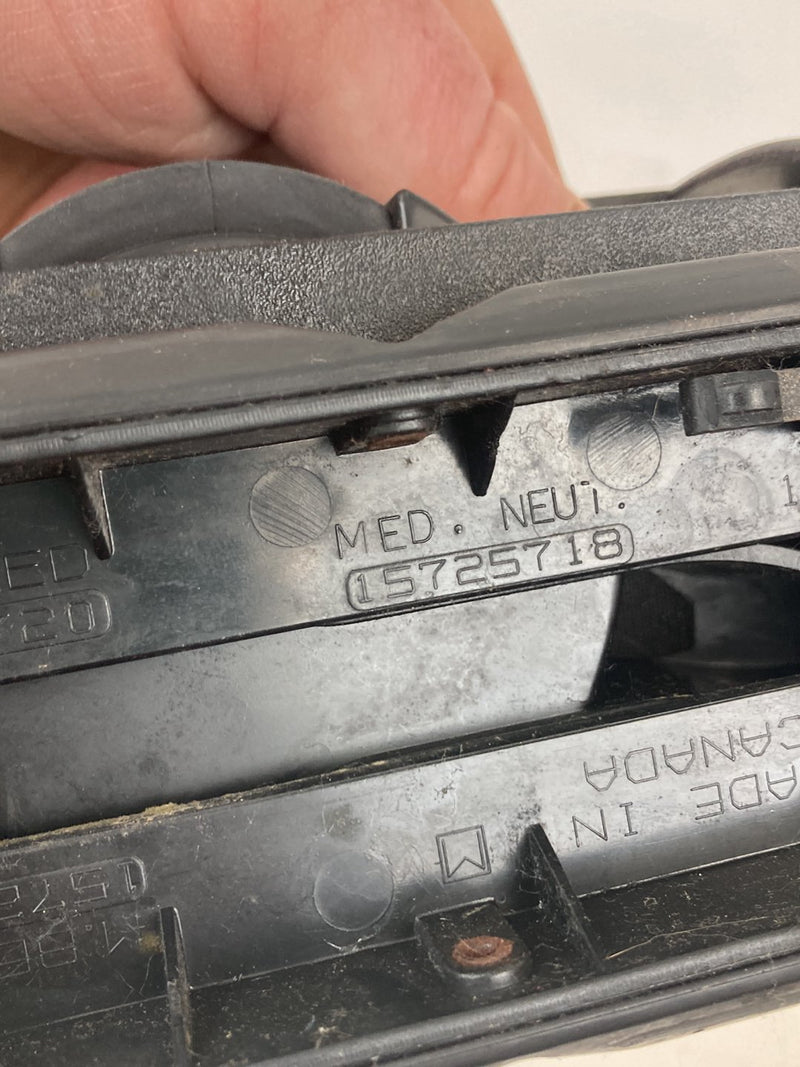 1996 Chevrolet Silverado GMT800 - Dash Cup Holder PN: 15725716