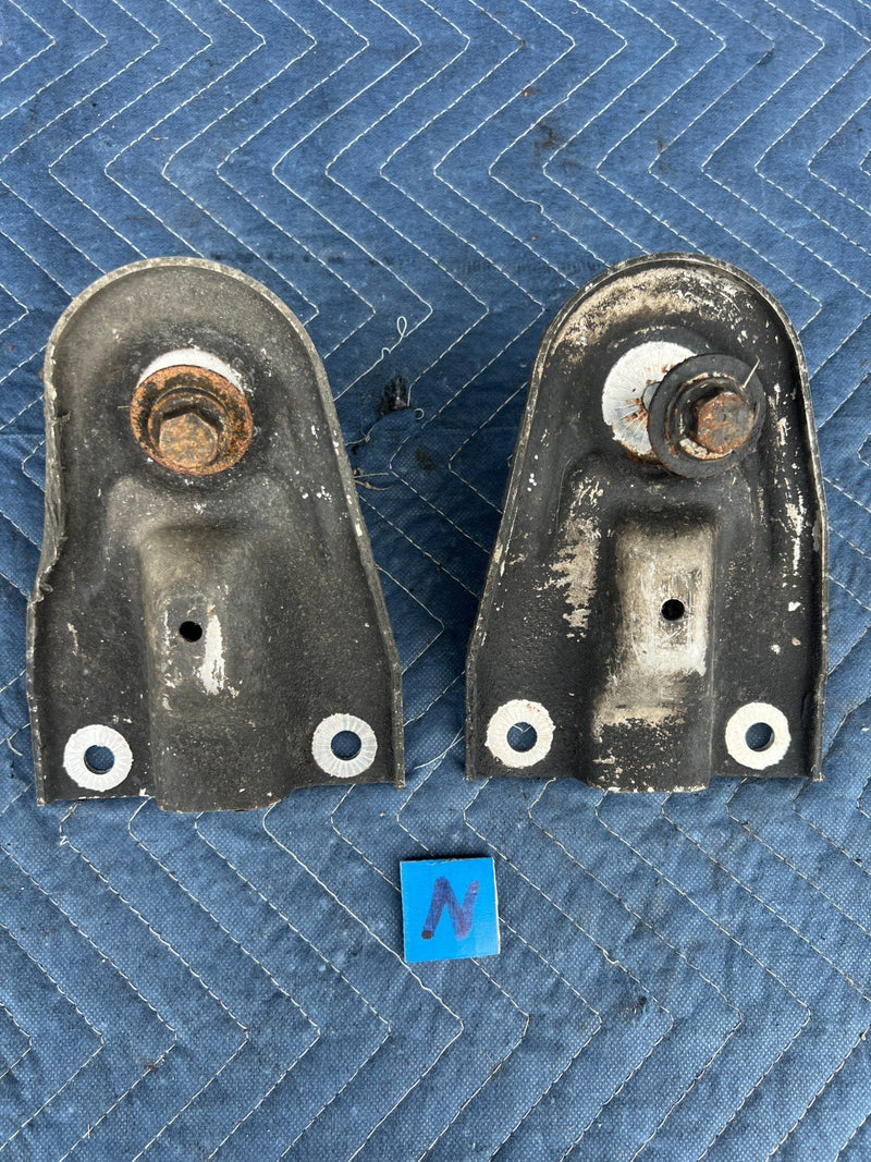 2005-2011 Audi A6 Front Subframe to Chassis Bracket Pair w/ Bolts OEM #3515EM