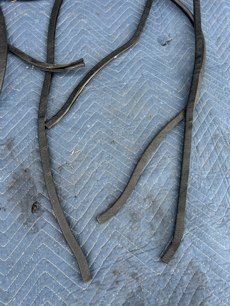 1986-1993 Volvo 240 244 Sedan Door Seal Pinch Seam Trim Set of 4 OEM #4219EM