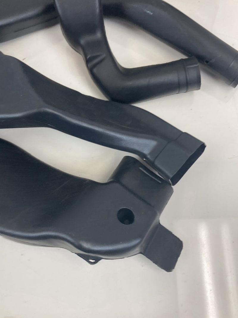 1992 Volvo 940 944 - HVAC Air Duct Set PN: 1347612 1347611 6841082 3506424 352240 1347754