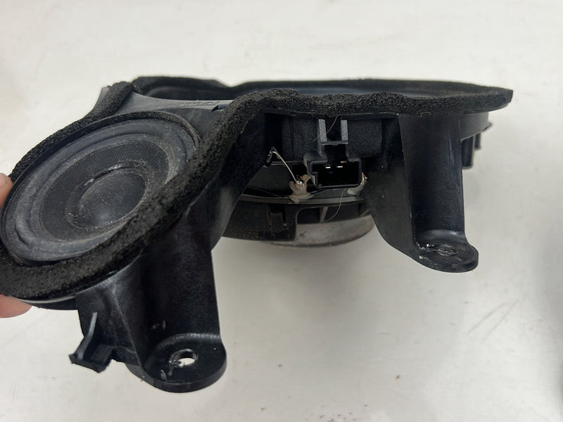 2004-2007 Volvo S60R V70R Front Door Speaker Pair 9472753, 3533967 OEM #6054EM
