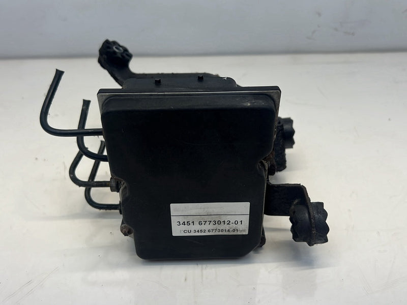 2006 BMW X5 E53 - ABS Brake Module PN: 34516773012