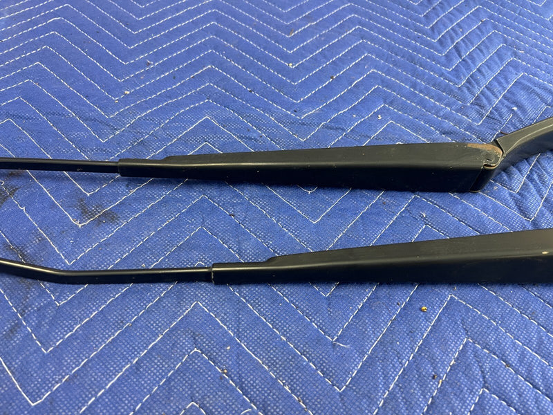 2006-2010 VW Jetta 2.5L LH & RH Windshield Wiper Arm Blade Pair Set OEM #104MC