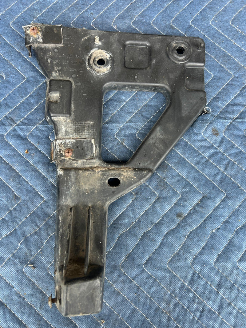 2005-2011 Audi A6 Driver Left Front Bumper Bracket Brace 4F0 807 227 OEM #65ZJ