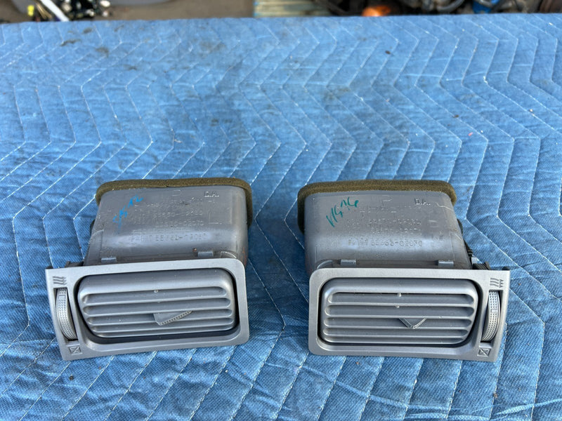 2003-2008 Toyota Corolla Dash Right & Left AC Heat Air Vent Pair OEM #3348EM