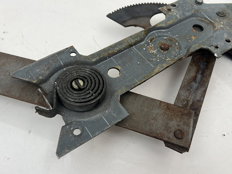 1976-1979 Cadillac Seville Front Passenger RH Window Regulator + Motor OEM #5597EM