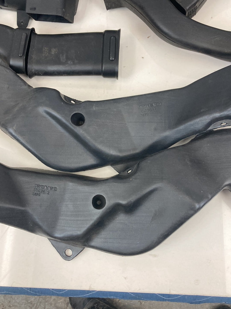 1992 Volvo 940 944 - HVAC Air Duct Set PN: 1347612 1347611 6841082 3506424 352240 1347754