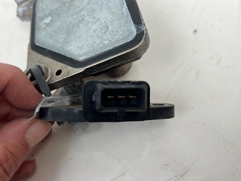 1996-2003 Audi S8 D2 A8 YAW Rate Acceleration Suspension Sensor OEM #6533EM