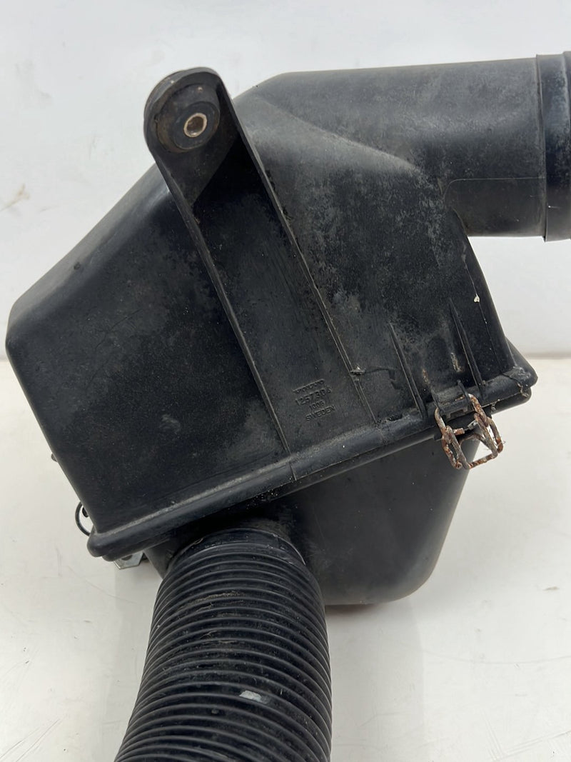 1975-1980 Volvo 244 240 Air Filter Cleaner Housing Box 1257306 OEM #5289EM
