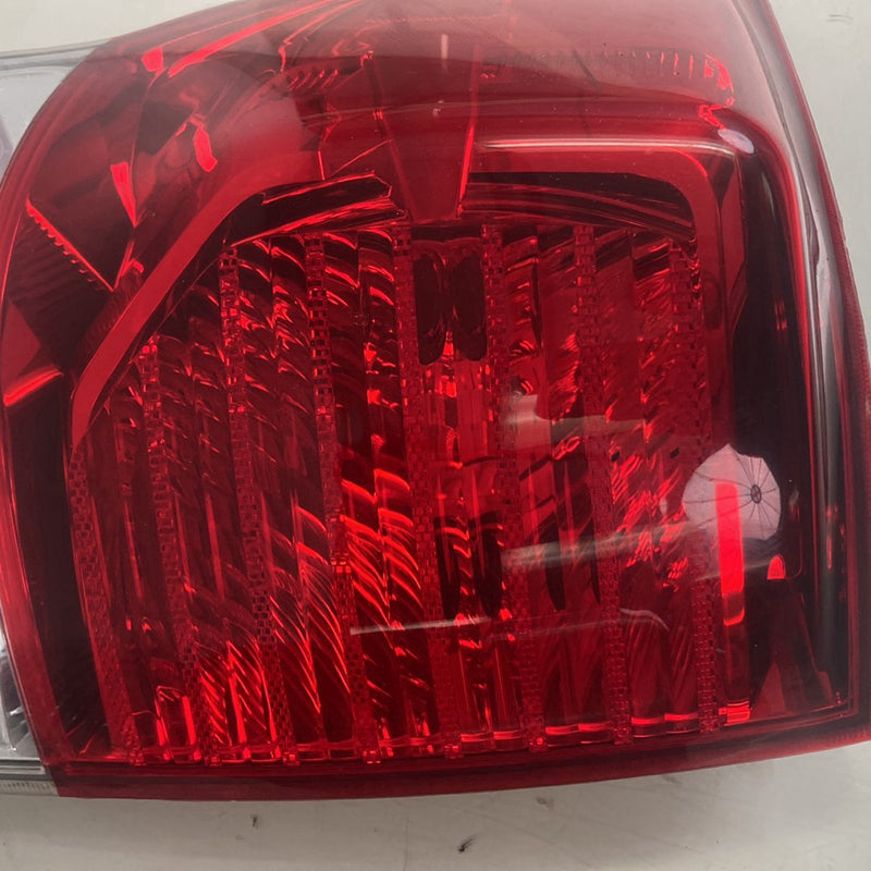 2007-2013 Toyota Tundra K50 Tail Light Pair 81560-0C090 81550-0C090 OEM #5310M