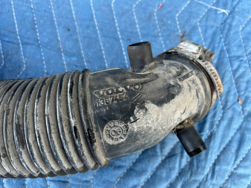 1986-1993 Volvo 240 244 Sedan Air Intake Tube Hose 1367454 MAF Duct OEM #4222EM