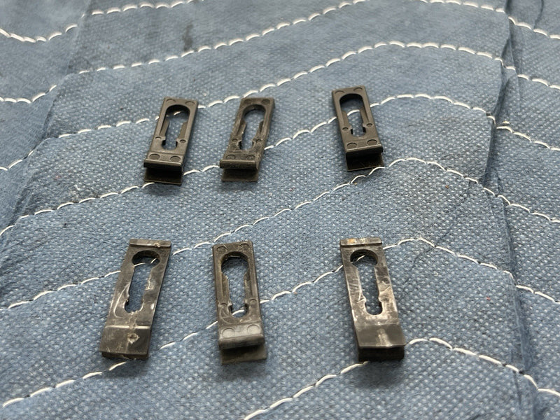 1993-1997 Volvo 850 850R Grille Grill Assembly Retaining Clips OEM #4559E