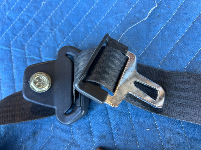 1986-1993 Volvo 240 244 245 Front Passenger Right Seat Belt Retractor OE #4342EM