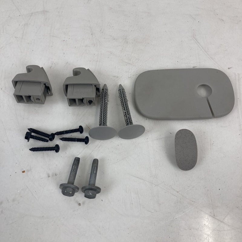 2007-2014 Chevrolet Silverado 1500 Sun Visor Retaining Clip 15824912 OEM #5599M