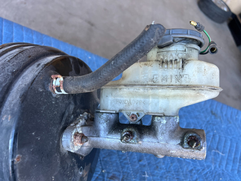 1998-2002 Honda Accord Brake Booster, Reservoir, Master Cylinder OEM #2025CN