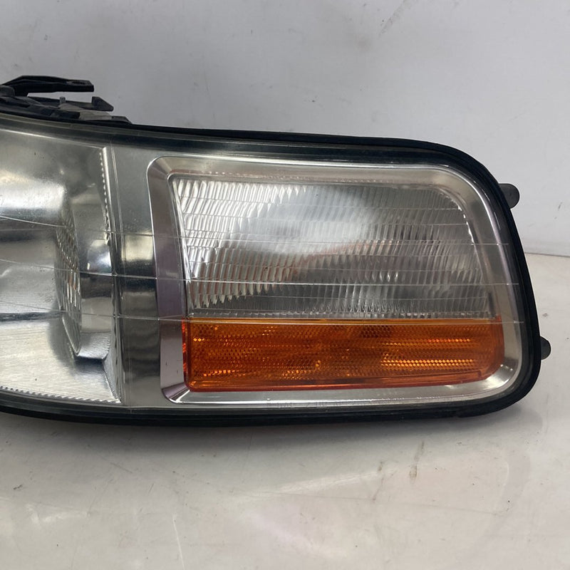 2002-2005 Lincoln Town Car Signature Headlight Assembly Left OEM #5144M