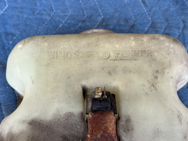 1985-1988 Suzuki Samurai SJ413 Windshield Washer Fluid Tank 060351 OEM #2322CN