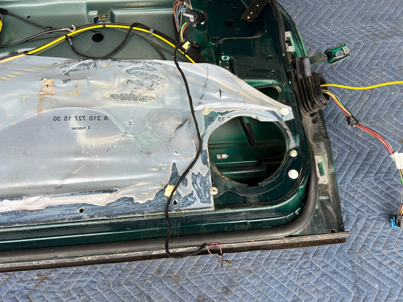 1998-2003 Mercedes W210 E320 Front Driver Left Door Assembly Green OEM #4730EM