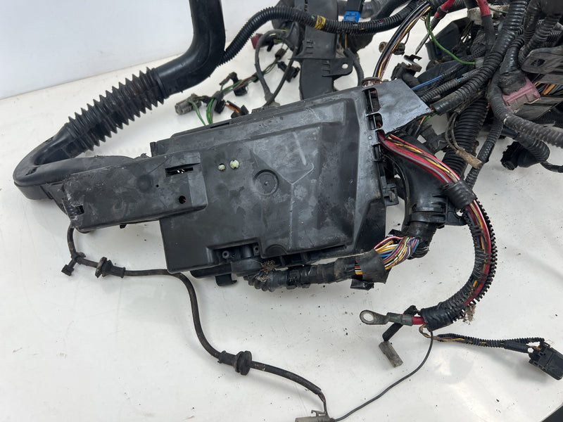 1998-2000 Volvo S70 V70 XC Engine Wiring Wire Harness w/ Fuse Box OEM #6854EM