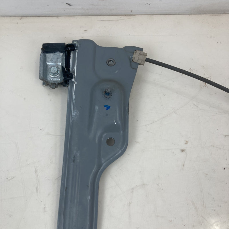 2014-2020 Chevrolet Silverado Front Left Window Regulator 0130822882 OEM #5583M