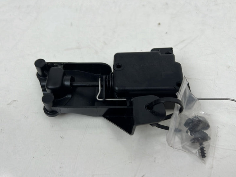 1993-1997 Volvo 850 Gas Fuel Door Lock Actuator Release 3509749 OEM